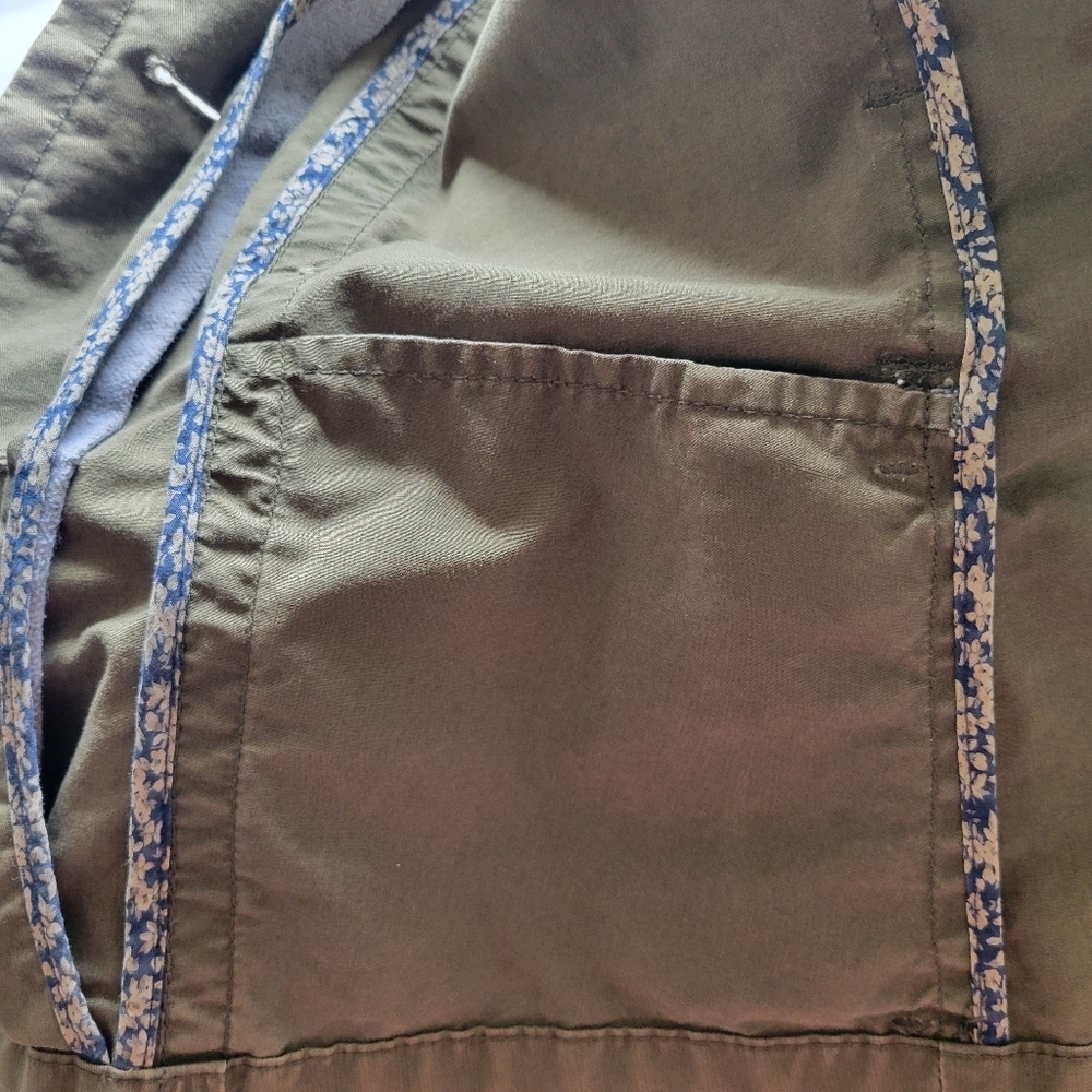OLD NAVY // one of a kind DIY Hawaiian flag Queen Liliuokalani patch cargo army - Picture 14 of 15